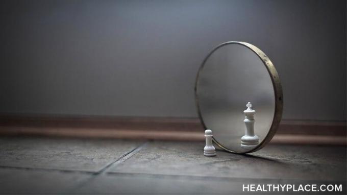 Är ditt självkänsla för högt? Här är hur för mycket självkänsla ser ut och de problem som det kan leda till. Läs mer på HealthyPlace.