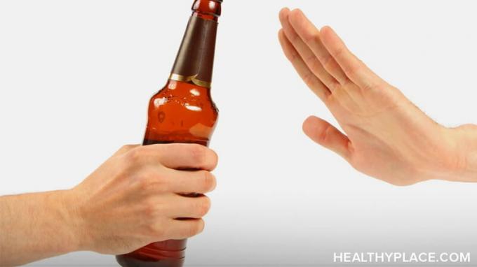 Återfall av alkoholberoende händer med många, om inte de flesta, alkoholister. Lär dig mer om varningstecken för återfall av alkoholberoende och hur man undviker det här.
