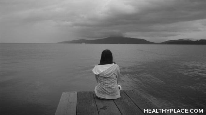 Även när du känner dig för deprimerad för att hjälpa dig själv, finns det fortfarande saker du kan göra för att behandla din depression. Ta reda på det på HealthyPlace.com