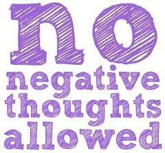 Håller negativa tankar dig från lycka? Det är möjligt att förvandla de negativa tankarna till positivt självprat. Lär dig hur med detta exempel. 