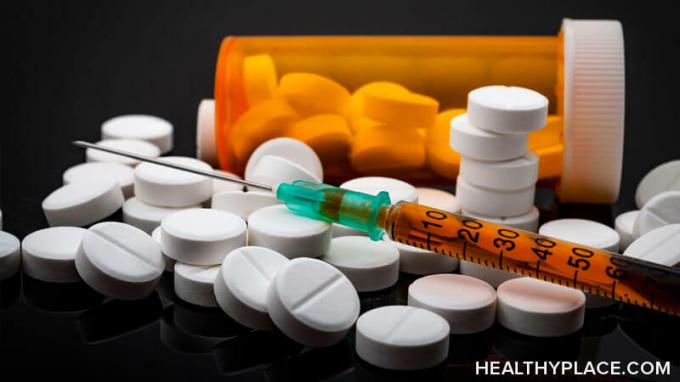 Lär dig mer om typer av opioider och exempel på opioider som hjälper dig att identifiera vilka läkemedel som är opioider. Detaljerad information om HealthyPlace.