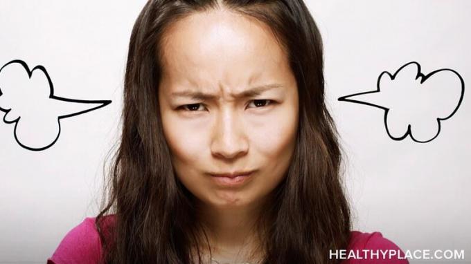Är du lättkränkt eller arg? Minska ilska och bli mindre lättkränkt med dessa tre tankar från HealthyPlace. 